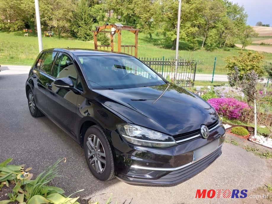 2019' Volkswagen Golf VII 1,0 Tsi photo #3