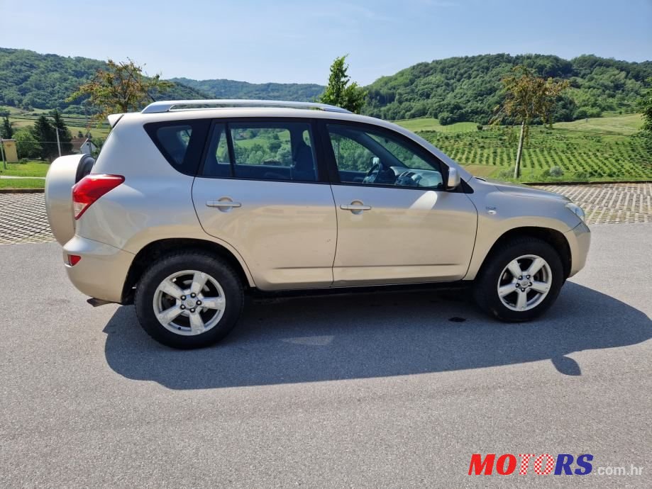 2006' Toyota RAV4 2,2 D-4D photo #5