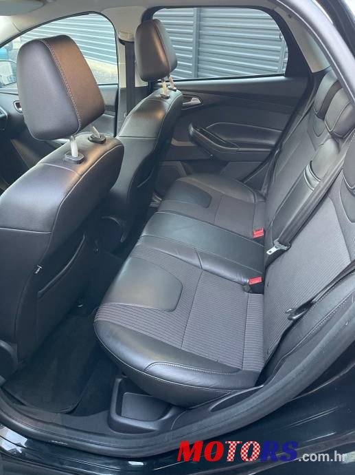 2011' Ford Focus Karavan photo #2