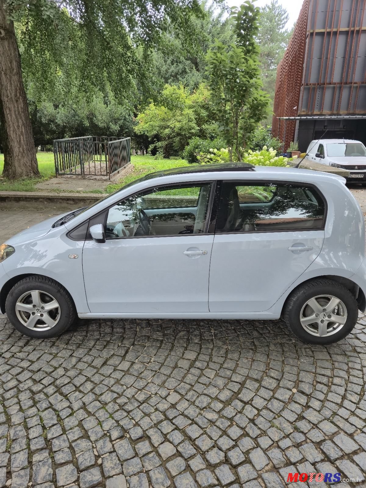 2013' Volkswagen Up! 1,0 Up! photo #5