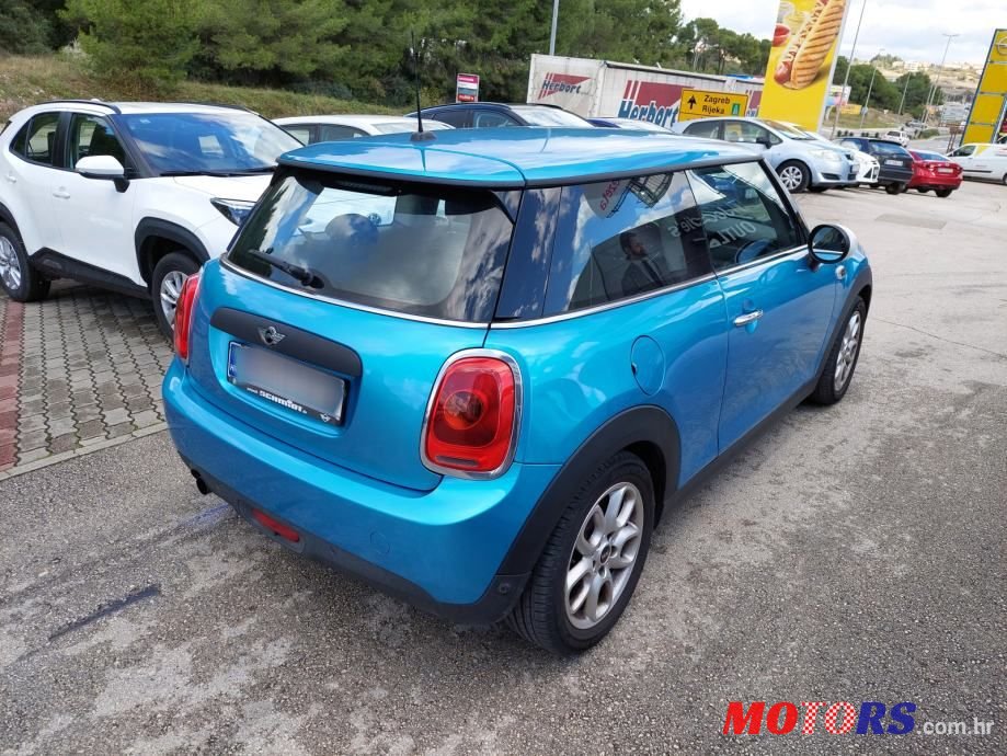 2017' MINI One Diesel F56 photo #4
