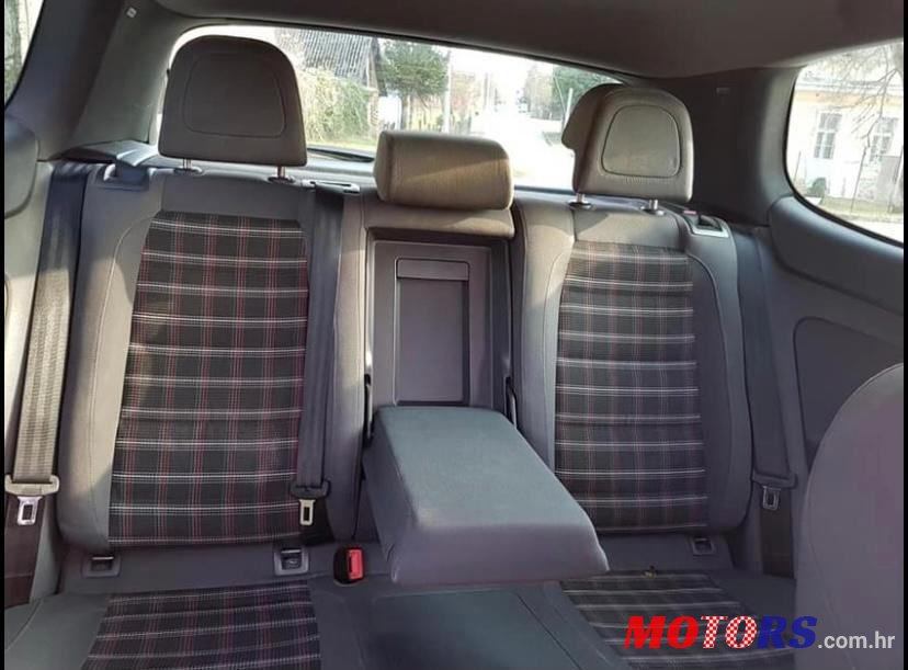 2005' Volkswagen Golf V Gti photo #3