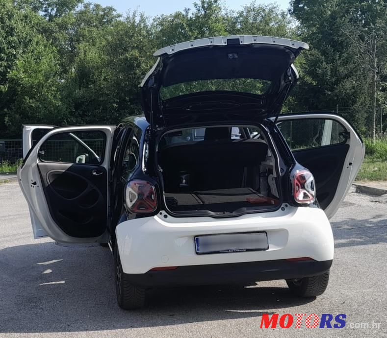 2021' Smart Forfour Eq photo #5