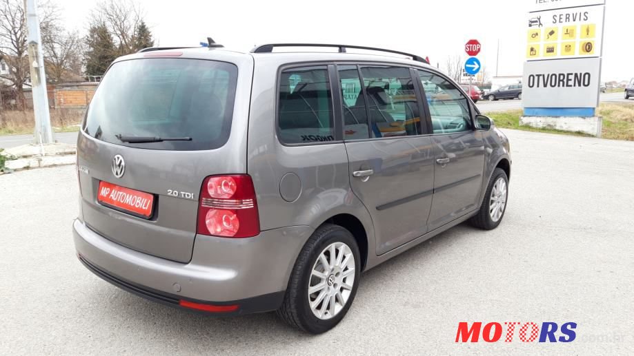 2007' Volkswagen Touran 2,0 Tdi photo #6