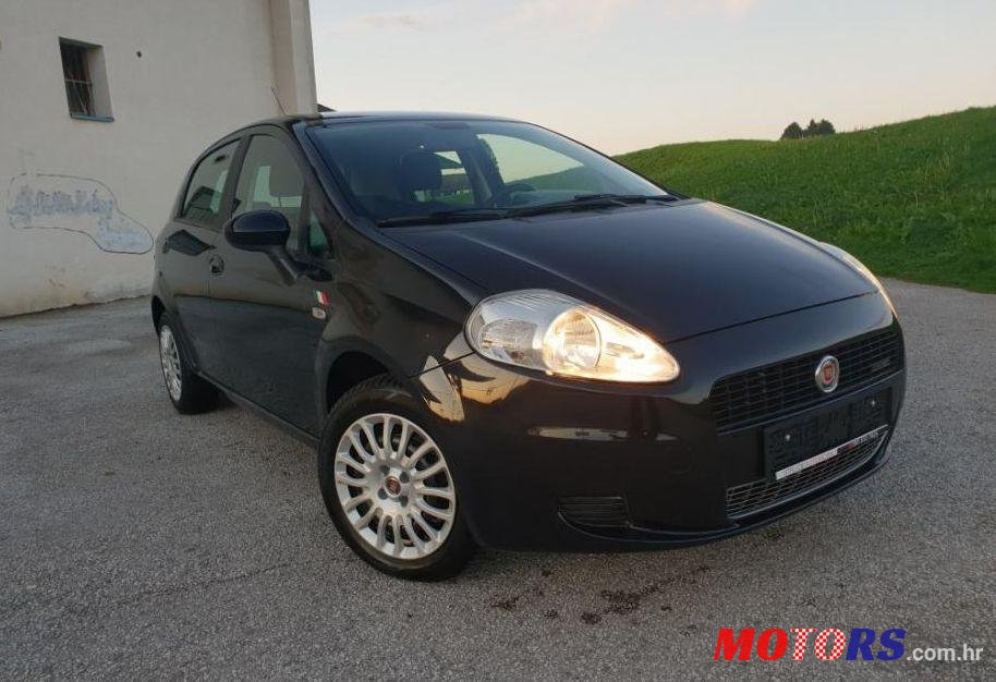 2009' Fiat Grande Punto 1,3 Multijet 16V photo #1