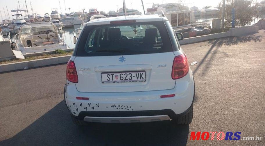 2012' Suzuki SX4 1,6 Glx photo #1