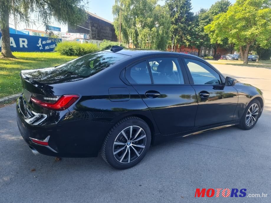 2019' BMW Serija 3 318D photo #5