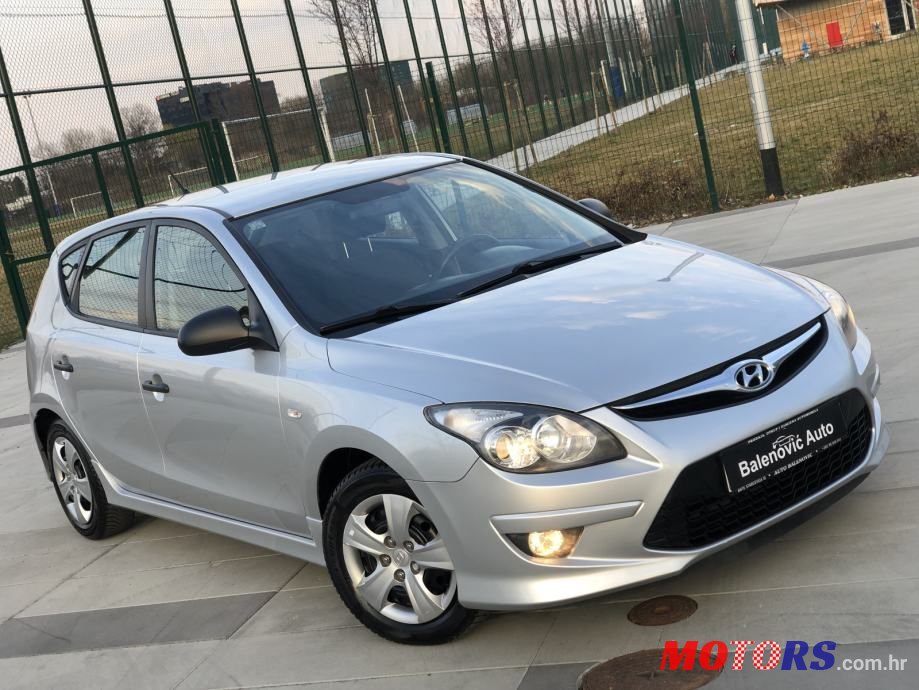2012' Hyundai i30 1,6 Crdi photo #5