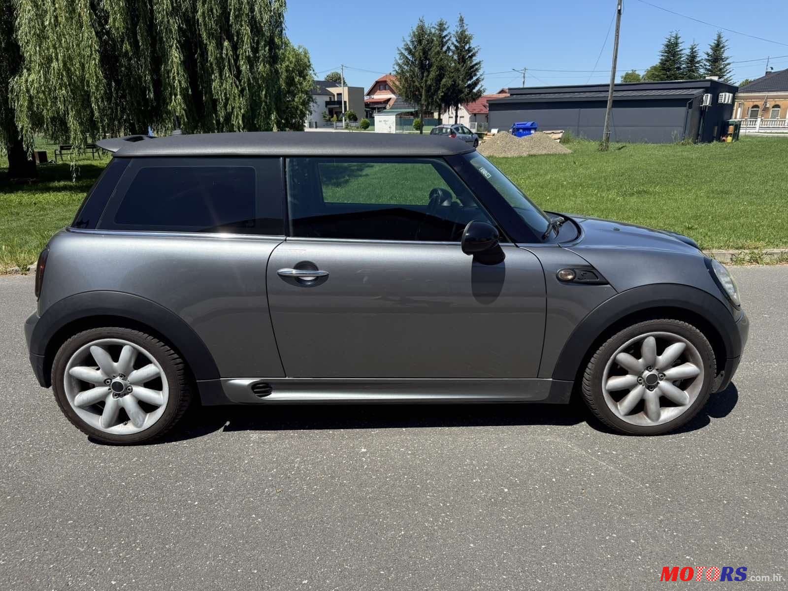 2008' MINI Cooper photo #5