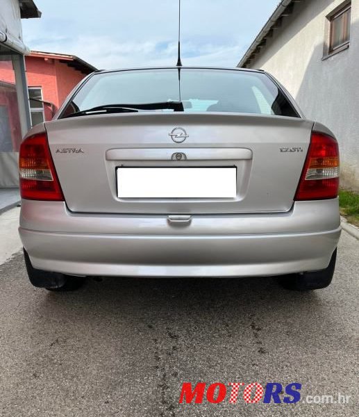 2003' Opel Astra 1,7 Dt photo #2