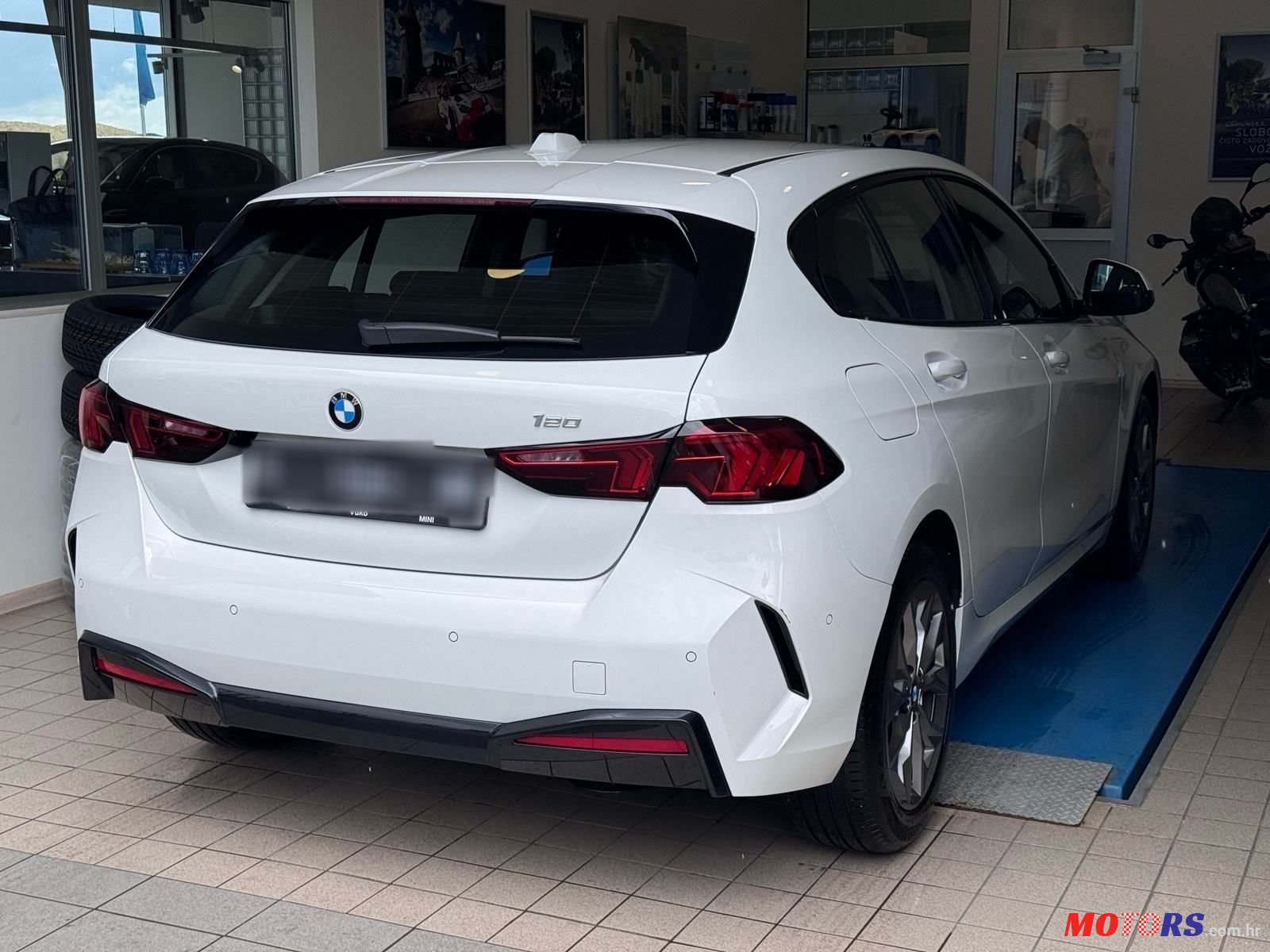 2024' BMW Serija 1 120 Automatik photo #6