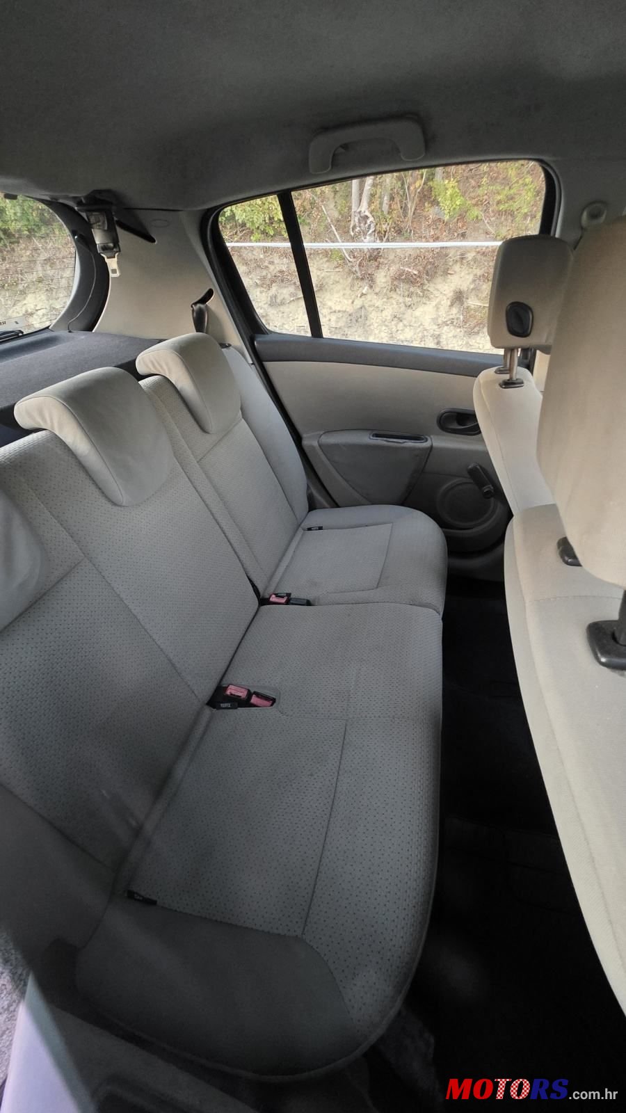 2007' Renault Clio 1,4 16V photo #6