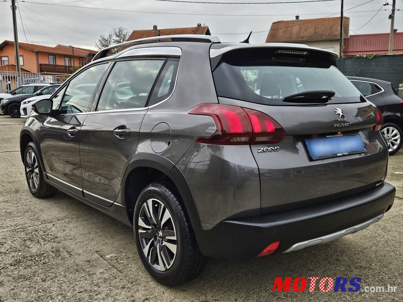 2018' Peugeot 2008 1,2 Puretech photo #5