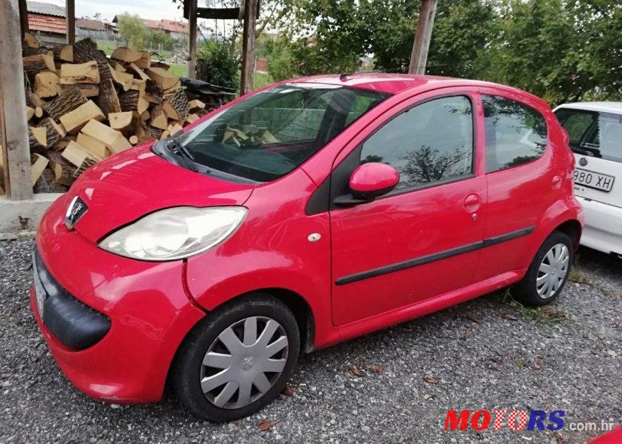 2007' Peugeot 107 1,0 photo #1