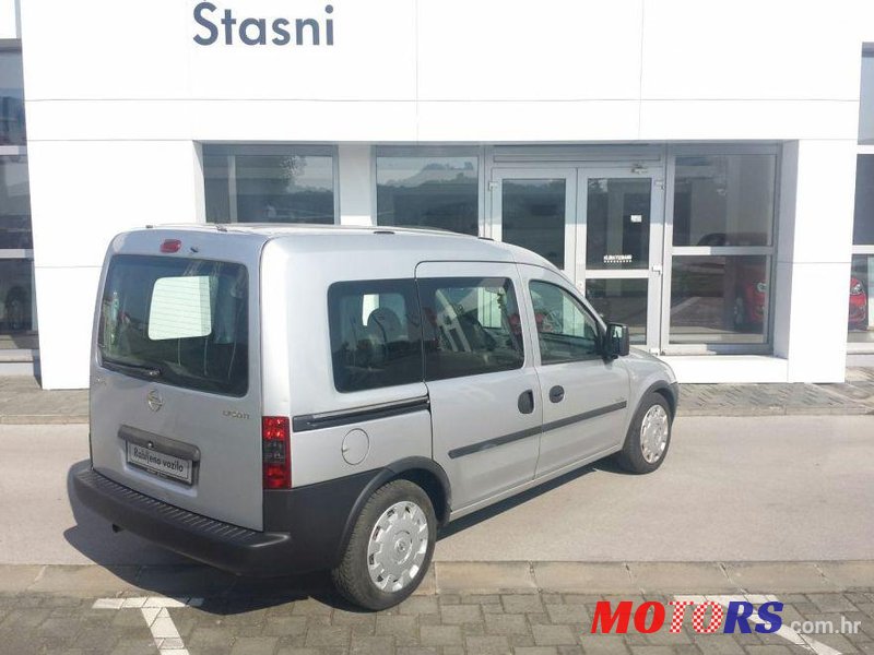 2006' Opel Combo 1,7 Cdti photo #1