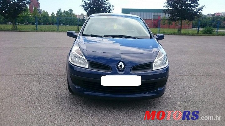 2007' Renault Clio photo #1