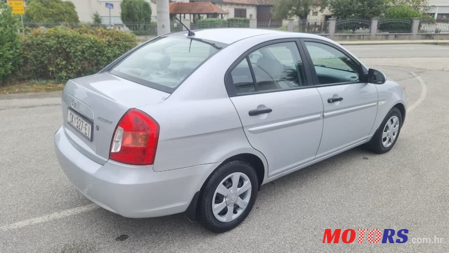 2008' Hyundai Accent 1,4 Gl photo #4