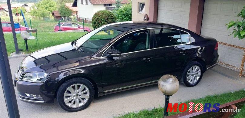 2011' Volkswagen Passat 2,0 Tdi photo #1