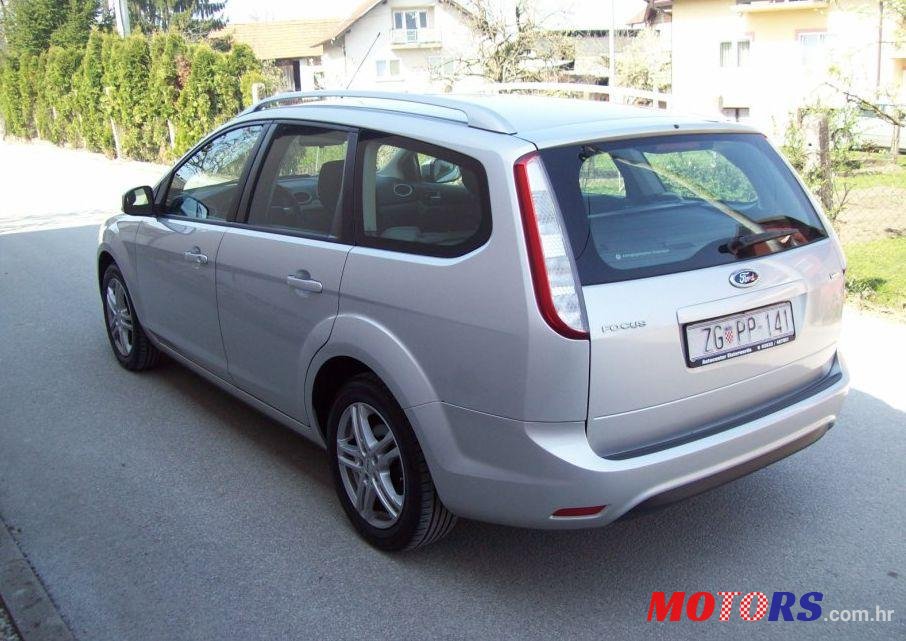 2010' Ford Focus Karavan 1.6 Tdci photo #2
