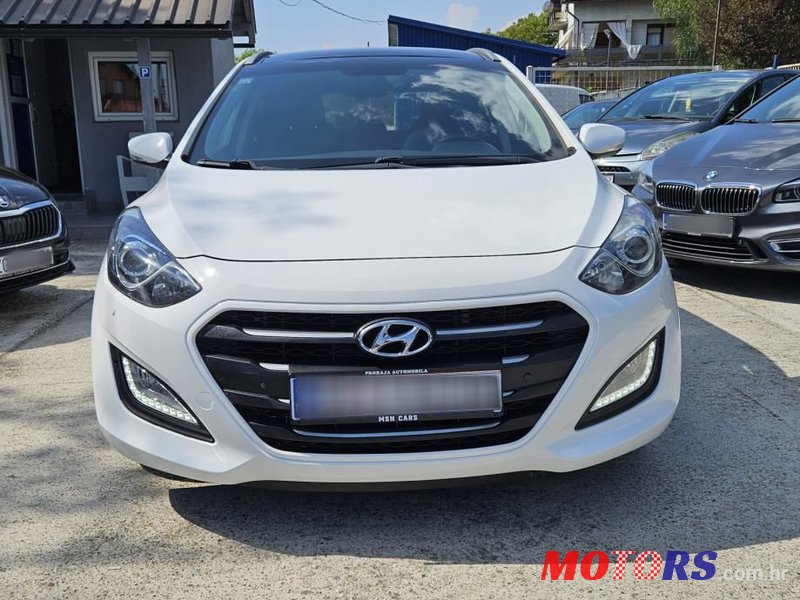2015' Hyundai i30 1,6 Crdi photo #2