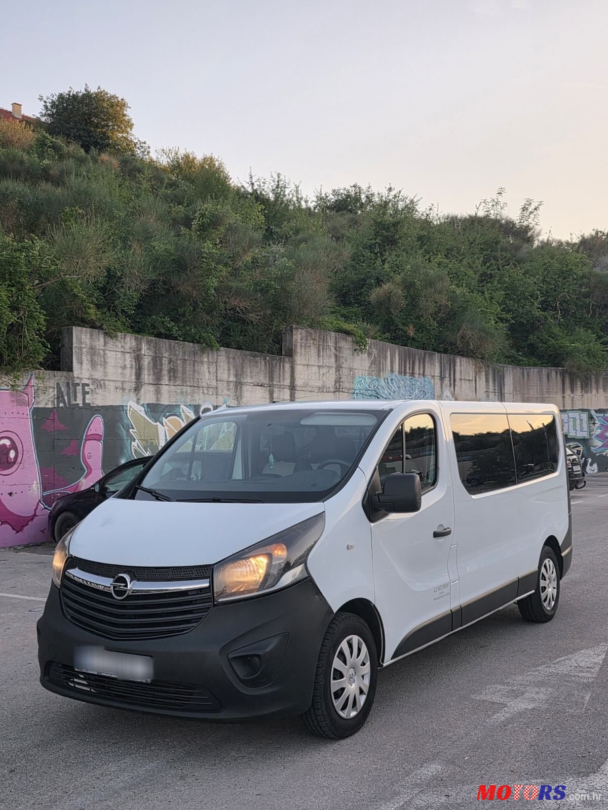 2016' Opel Vivaro L2H1 1,6 photo #1