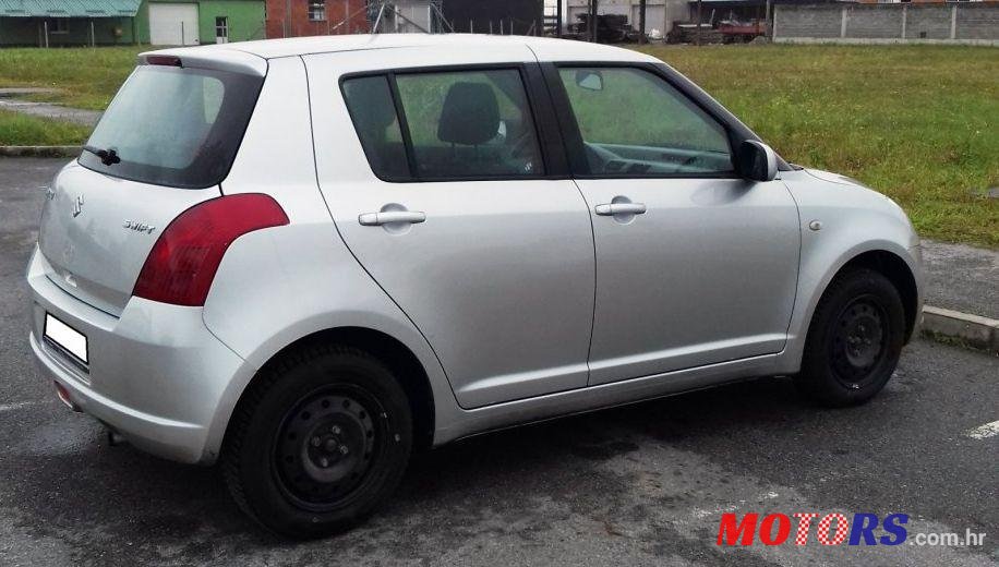 2007' Suzuki Swift 1,3 Glx photo #2