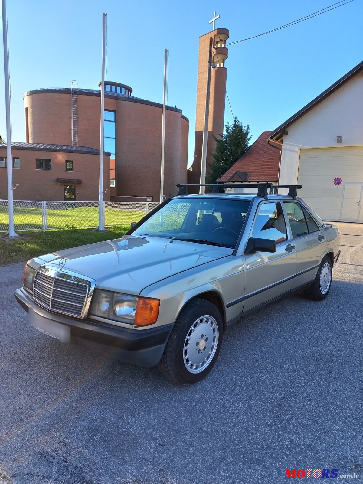 1986' Mercedes-Benz 190 D photo #1