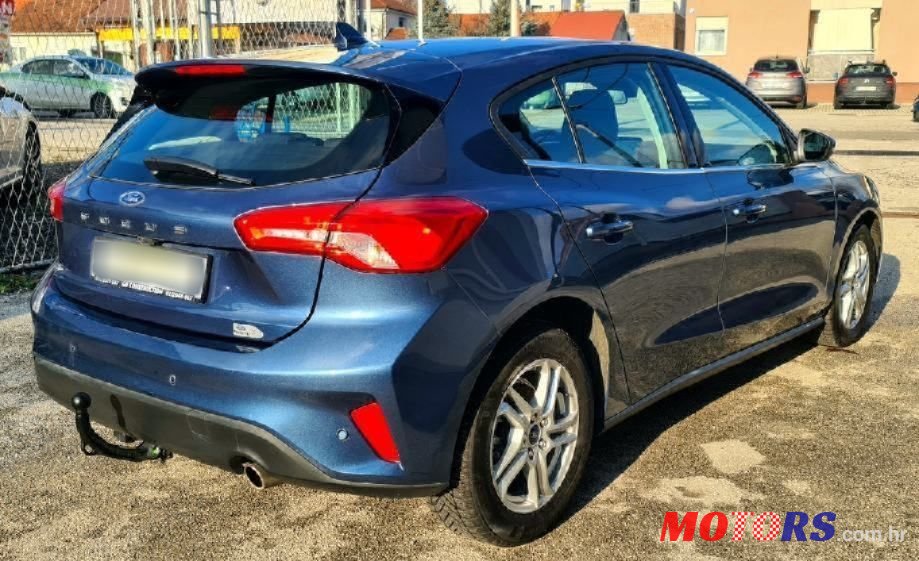 2020' Ford Focus photo #4