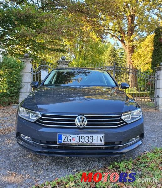 2019' Volkswagen Passat Variant photo #1