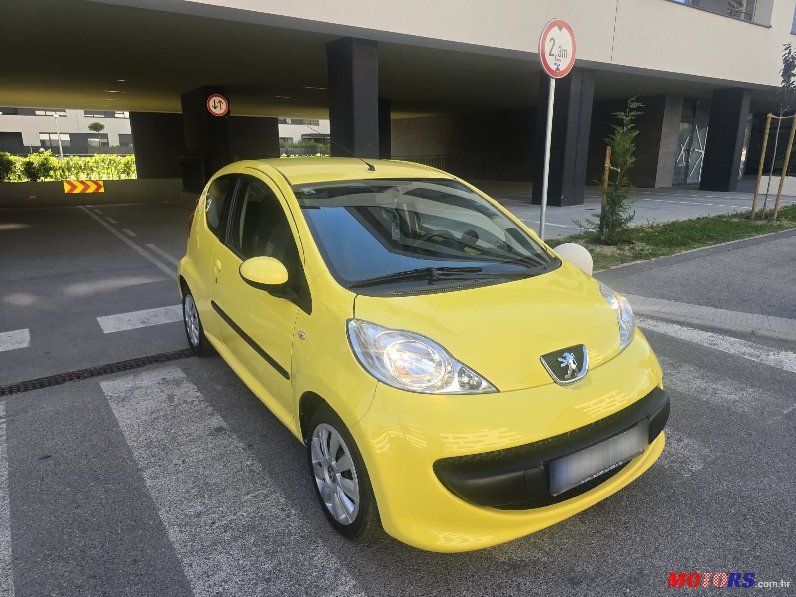 2006' Peugeot 107 1,0 2-Tronic photo #3