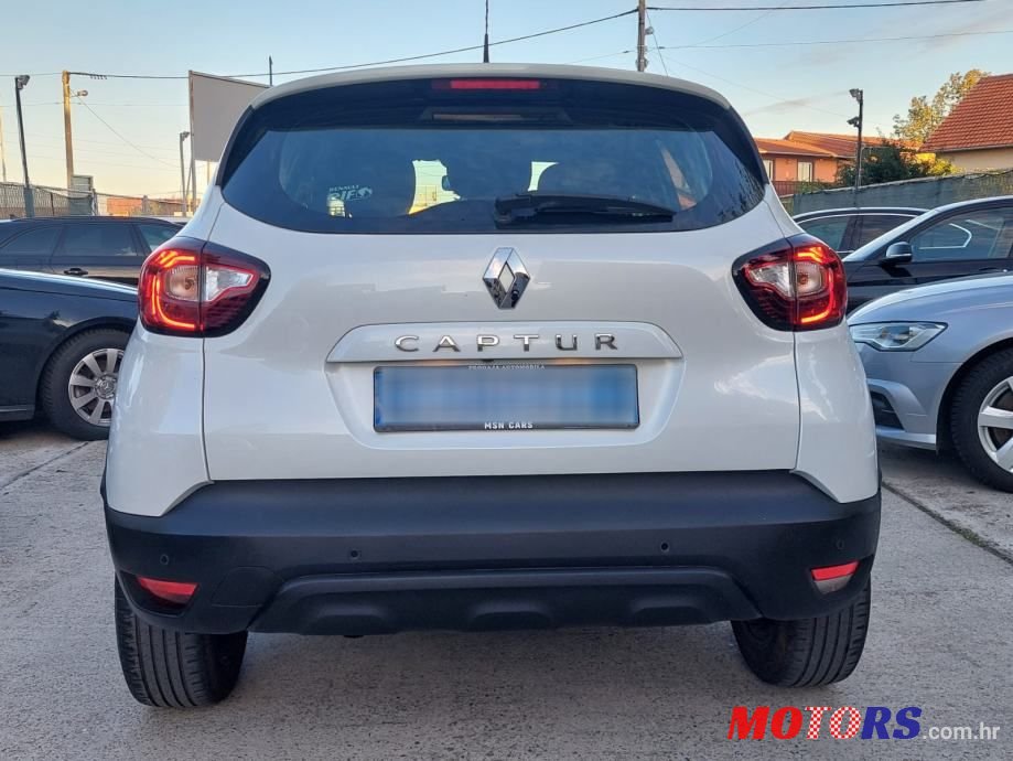 2019' Renault Captur Tce photo #3