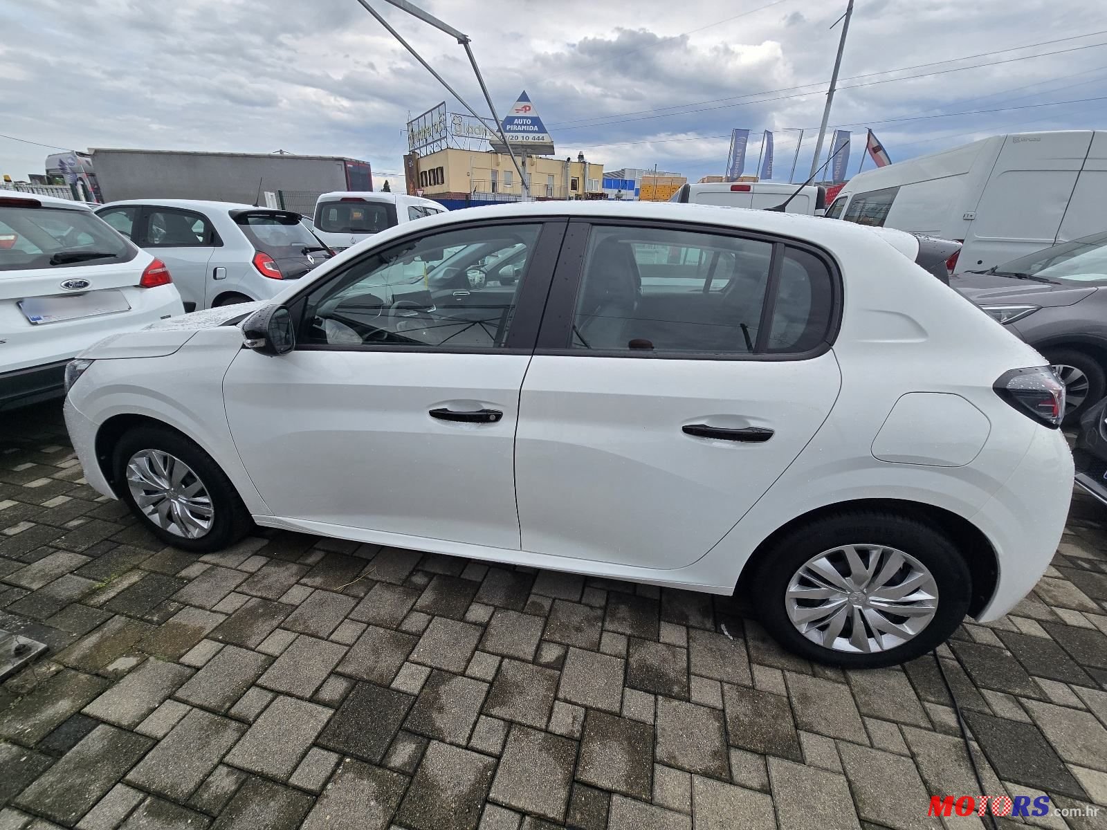 2021' Peugeot 208 1,5 Bluehdi photo #5