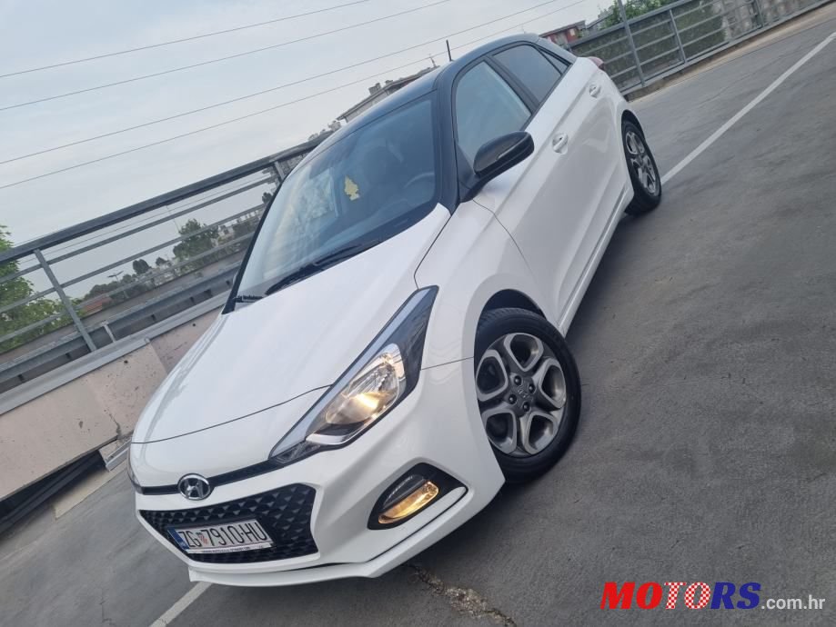 2020' Hyundai i20 1,0 T-Gdi photo #4