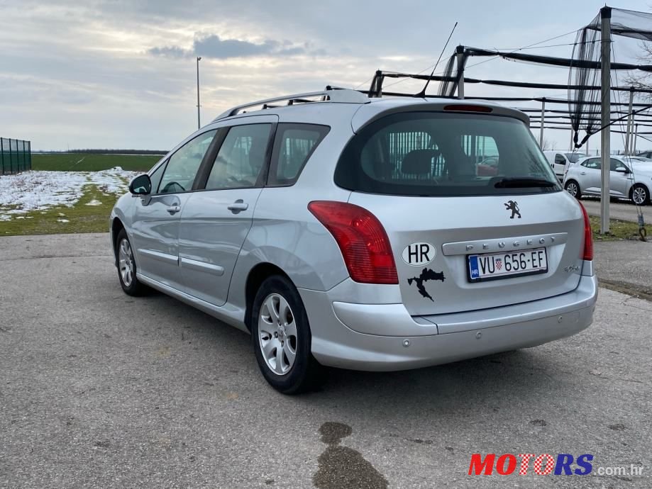 2011' Peugeot 308 Sw photo #4