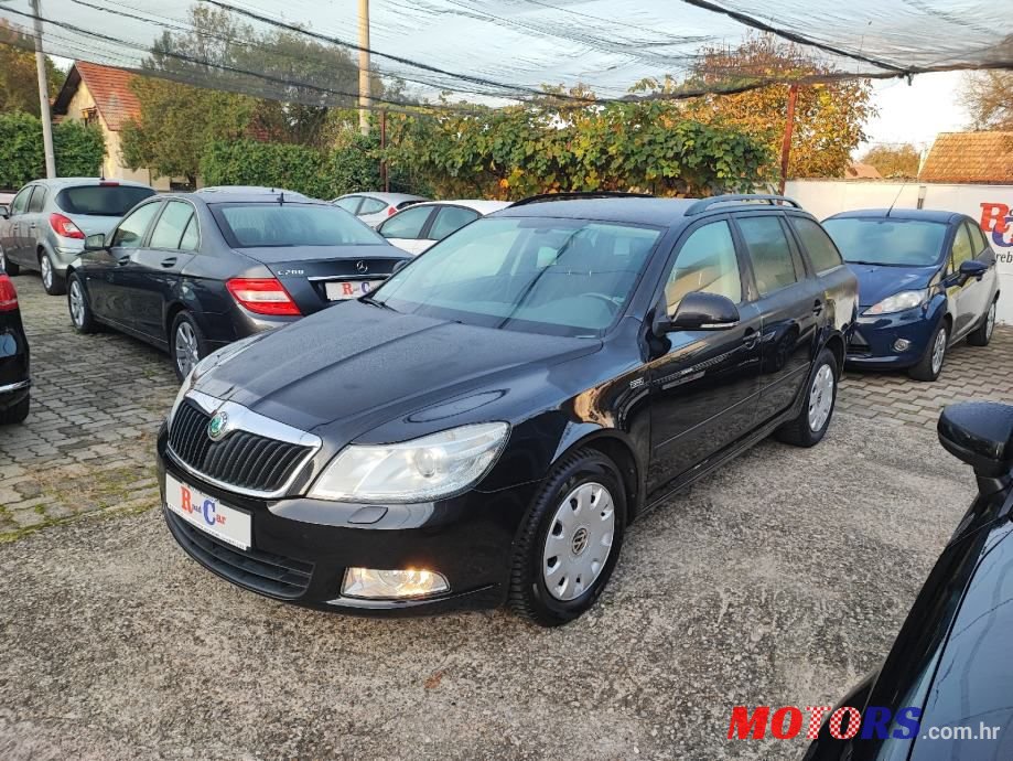 2012' Skoda Octavia Combi photo #1