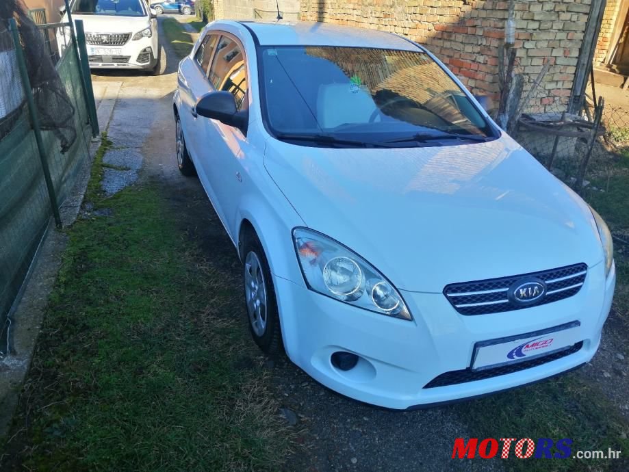 2009' Kia Pro Ceed 1,4 Lx photo #2