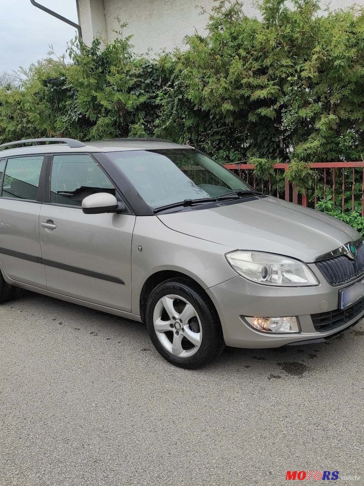 2012' Skoda Fabia Combi photo #2