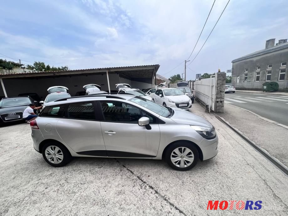 2016' Renault Clio photo #6