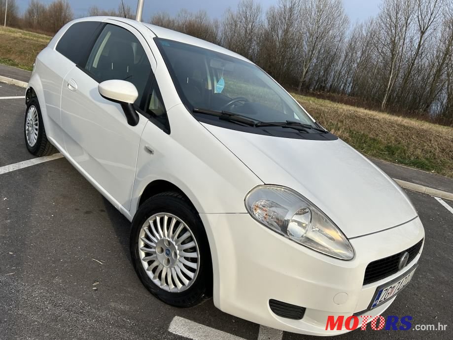 2007' Fiat Punto photo #4