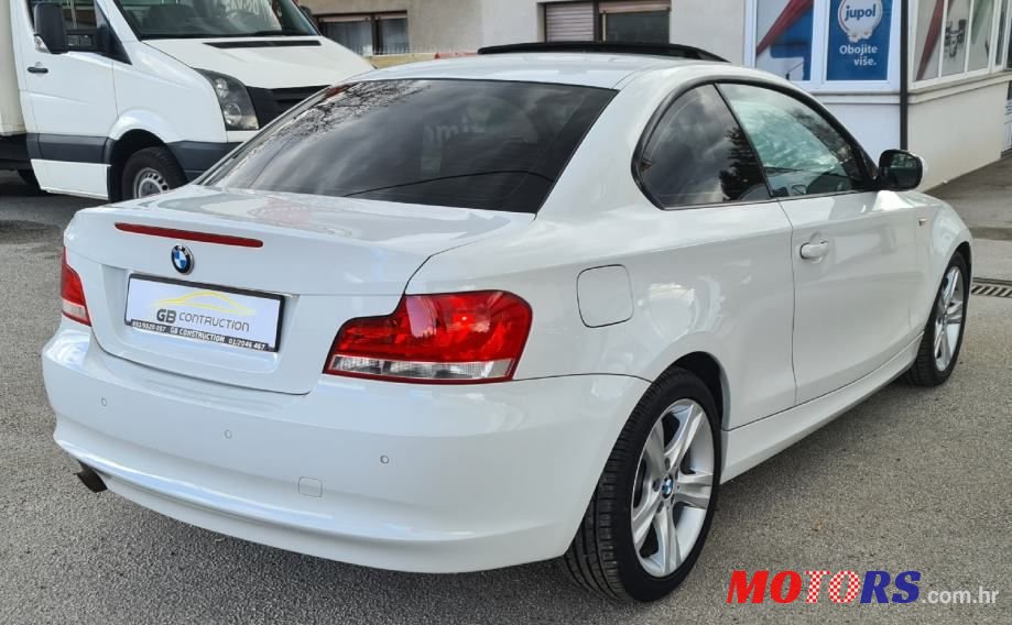 2012' BMW Serija 1 118D photo #3