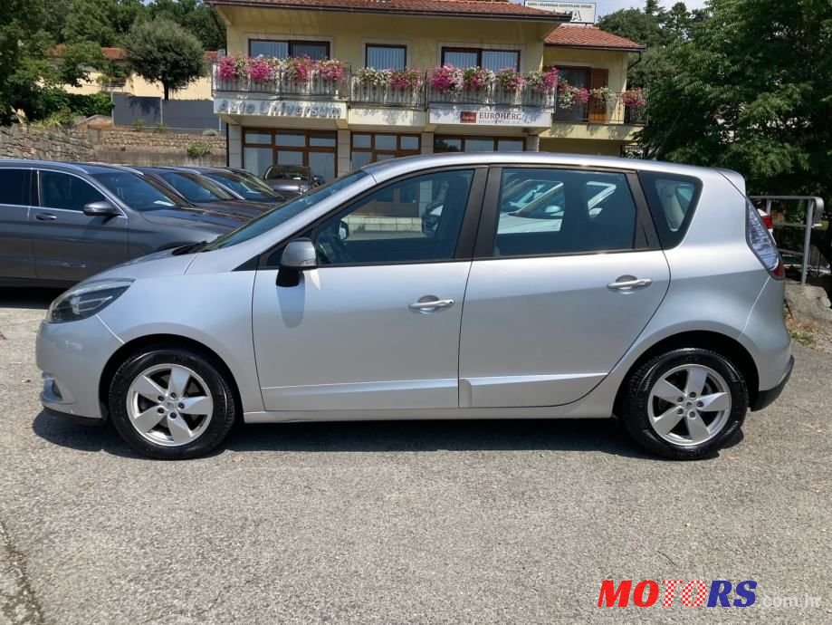 2014' Renault Scenic Dci photo #5