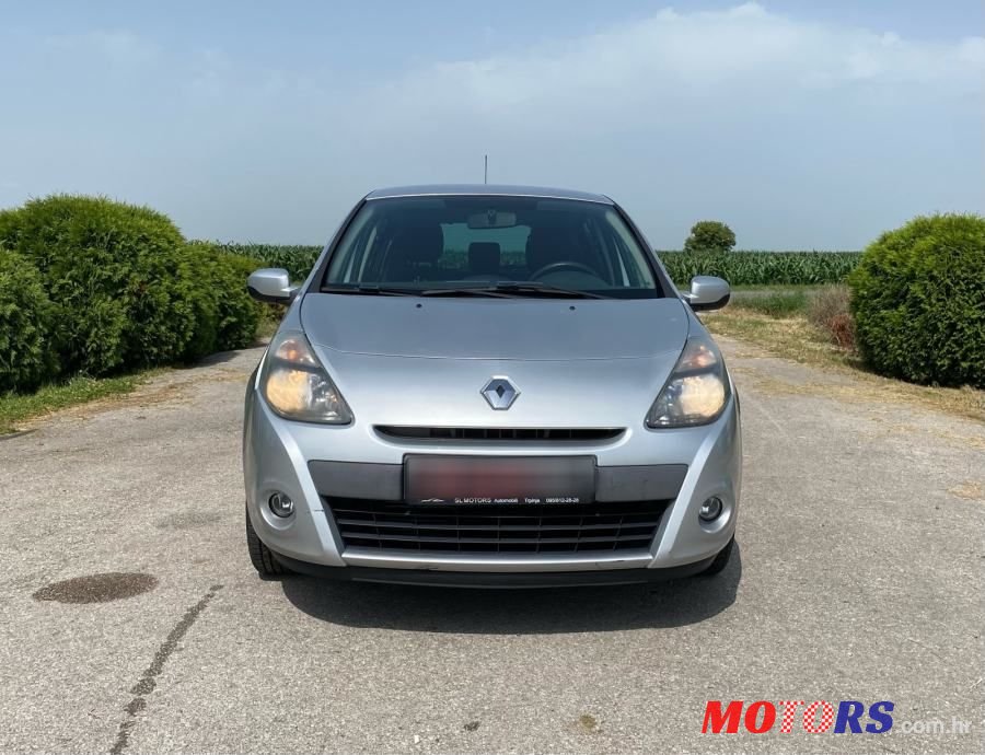 2011' Renault Clio 1,5 Dci photo #5