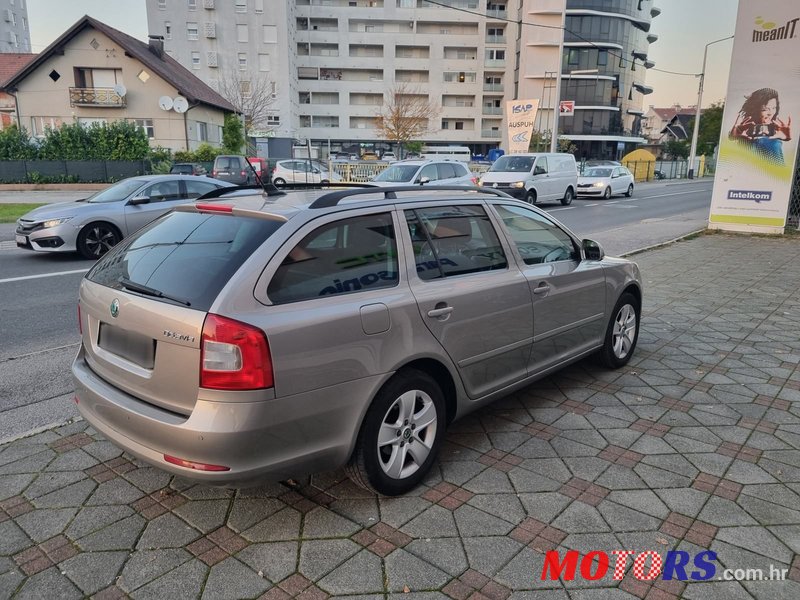 2013' Skoda Octavia Combi photo #4