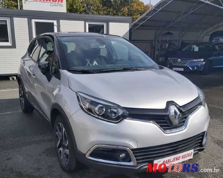 2016' Renault Captur photo #1