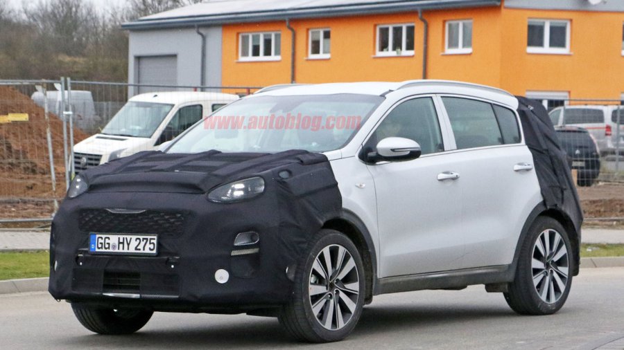 Kia Sportage first spy shots show compact crossover gets a facelift