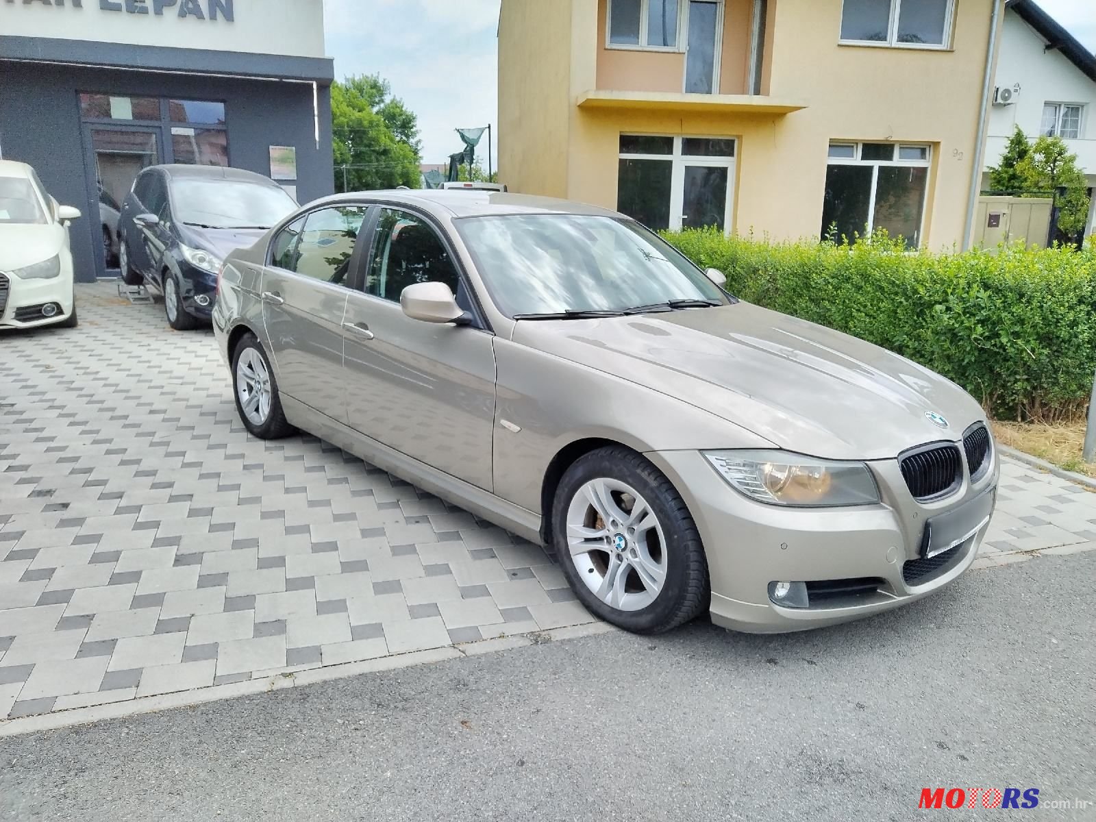 2011' BMW Serija 3 318D photo #4