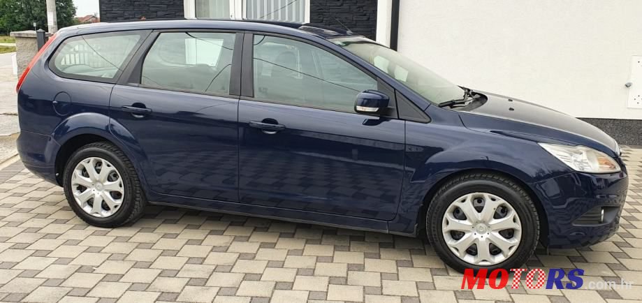 2008' Ford Focus Karavan photo #3