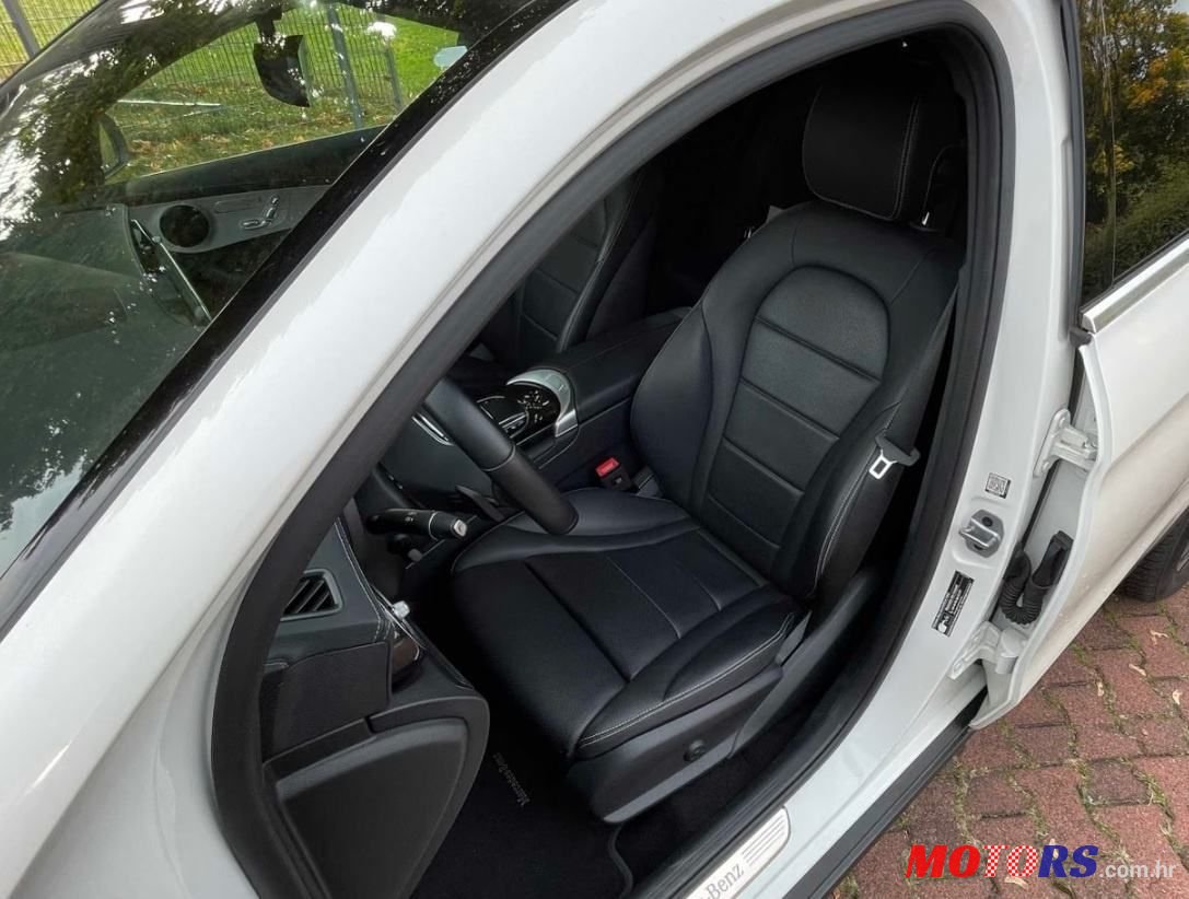 2022' Mercedes-Benz Glc Coupe 220D 4M photo #5