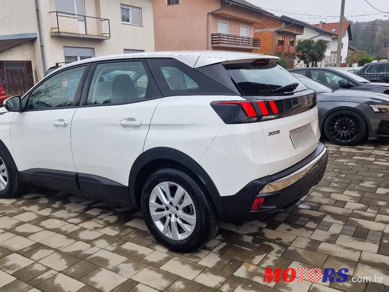 2019' Peugeot 3008 1,5 Bluehdi photo #4