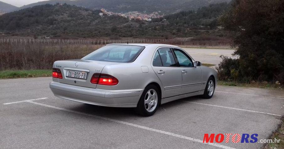 2000' Mercedes-Benz E-Klasa 270 photo #2